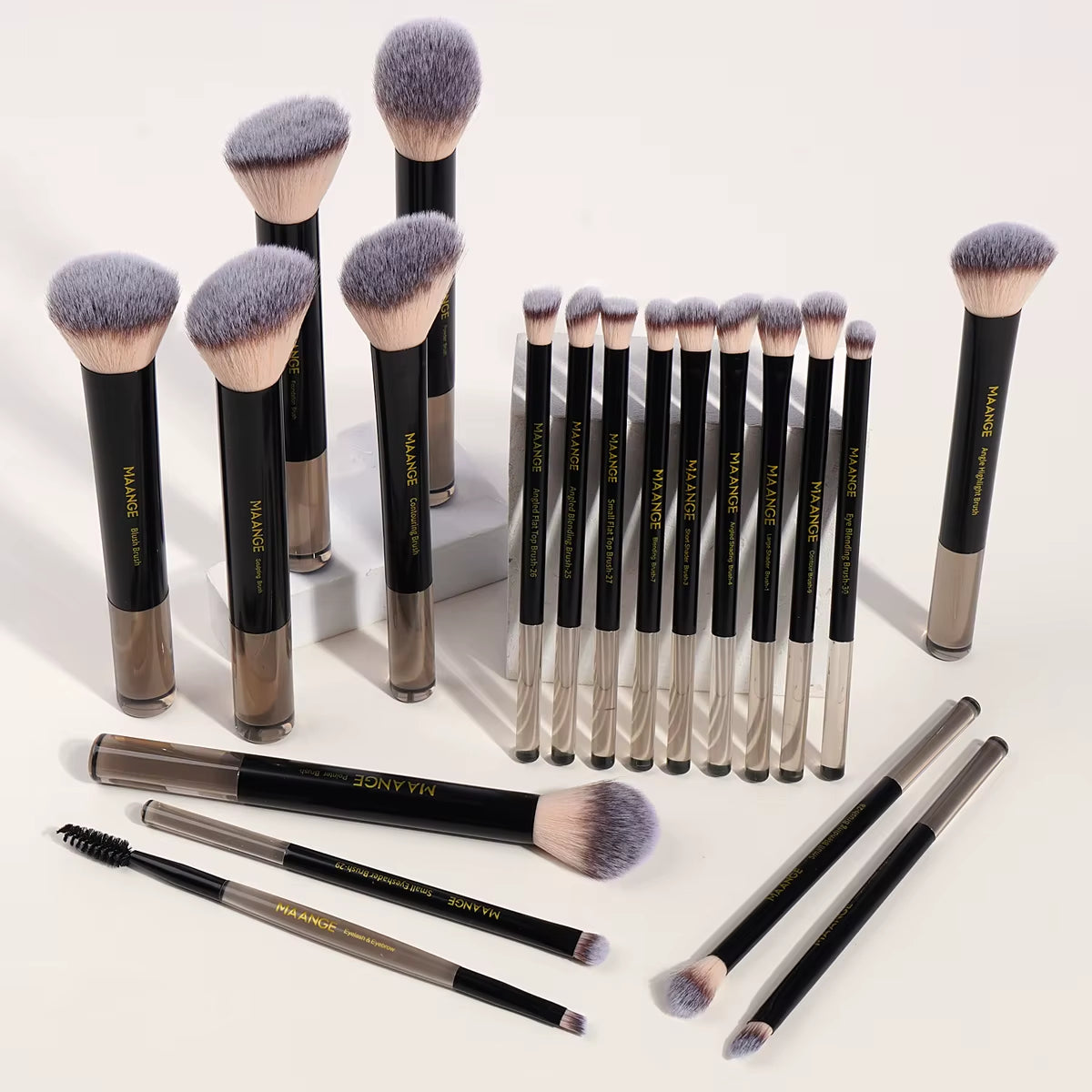 Professional Makeup Brush Set 20PCS Soft Detail Foundation Blush Concealer Eyeshadow Brush Skin-Friendly Makeup Tools